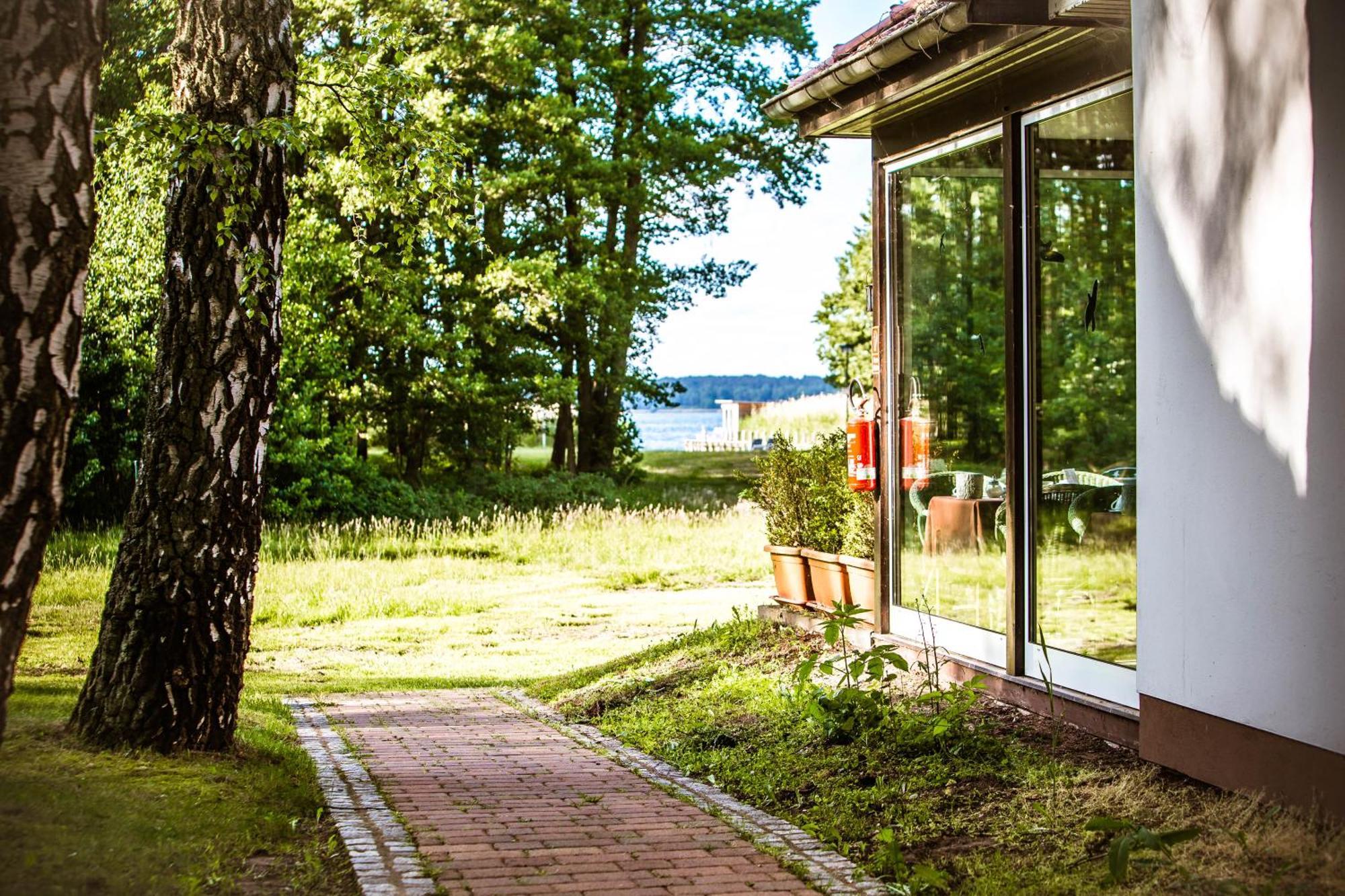 Seehotel Schorfheide Althuttendorf Екстериор снимка